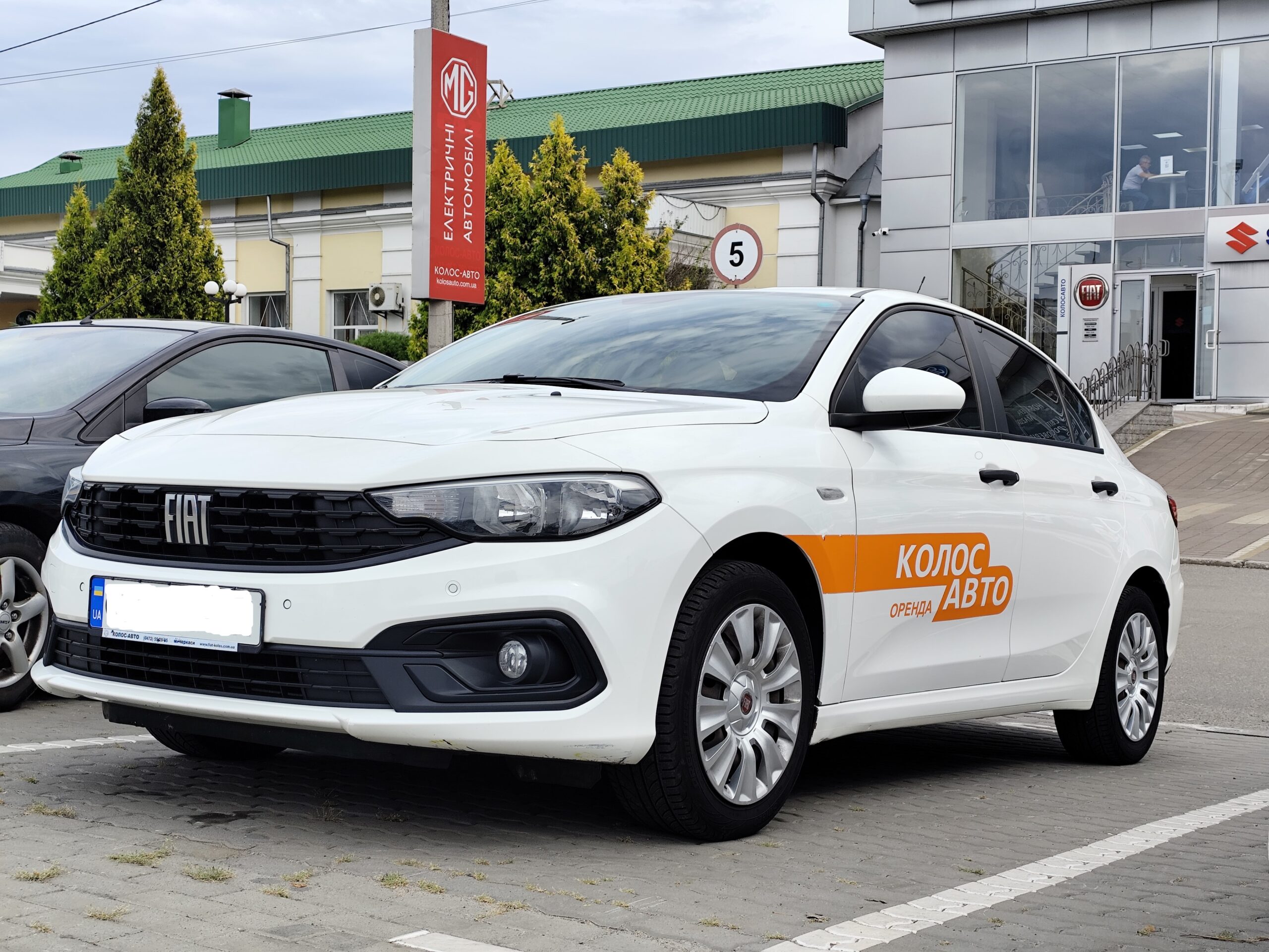 Орендувати автомобіль Fiat Tipo подобово
